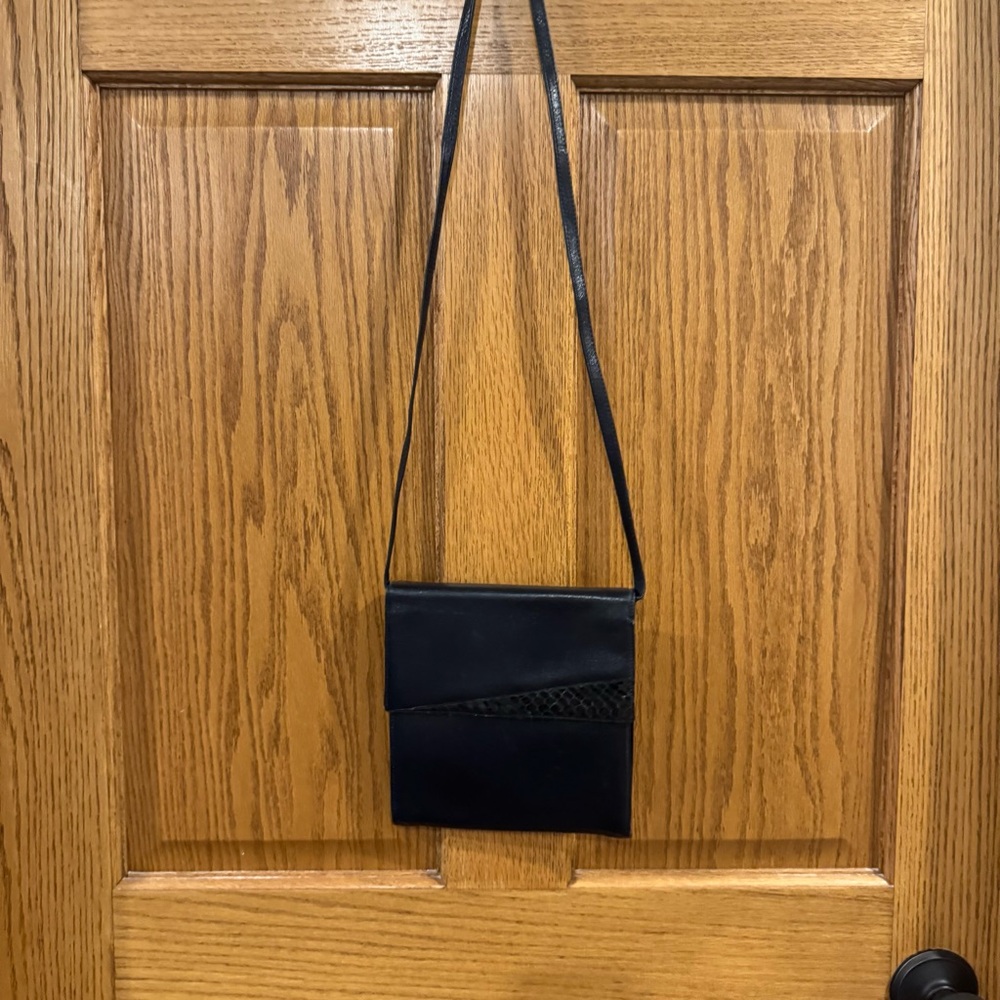 Rare Vintage Picard West Germany Leather Crossbody Bag – Black
